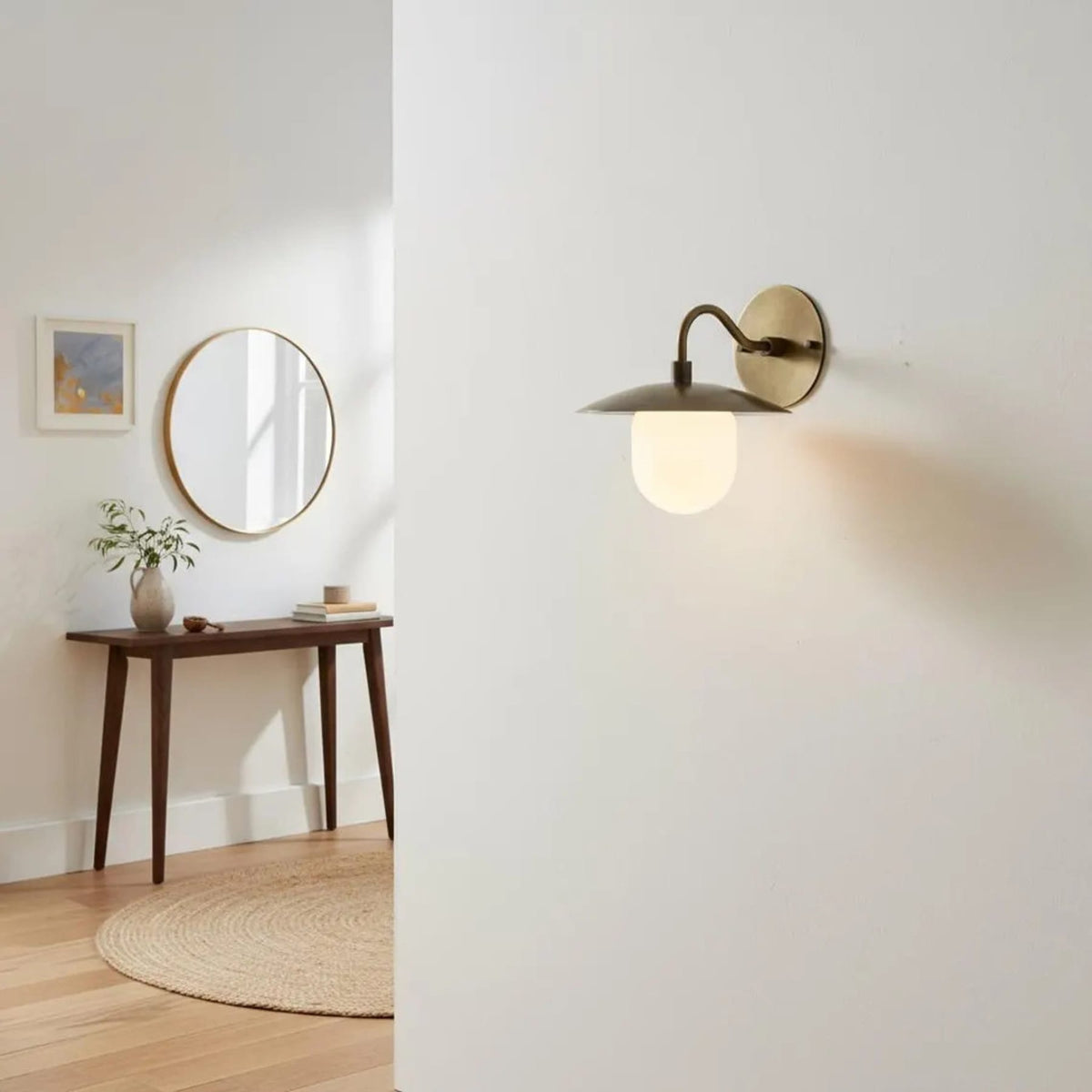 Modern Brass Wall Sconce for Living Room and Bedroom
