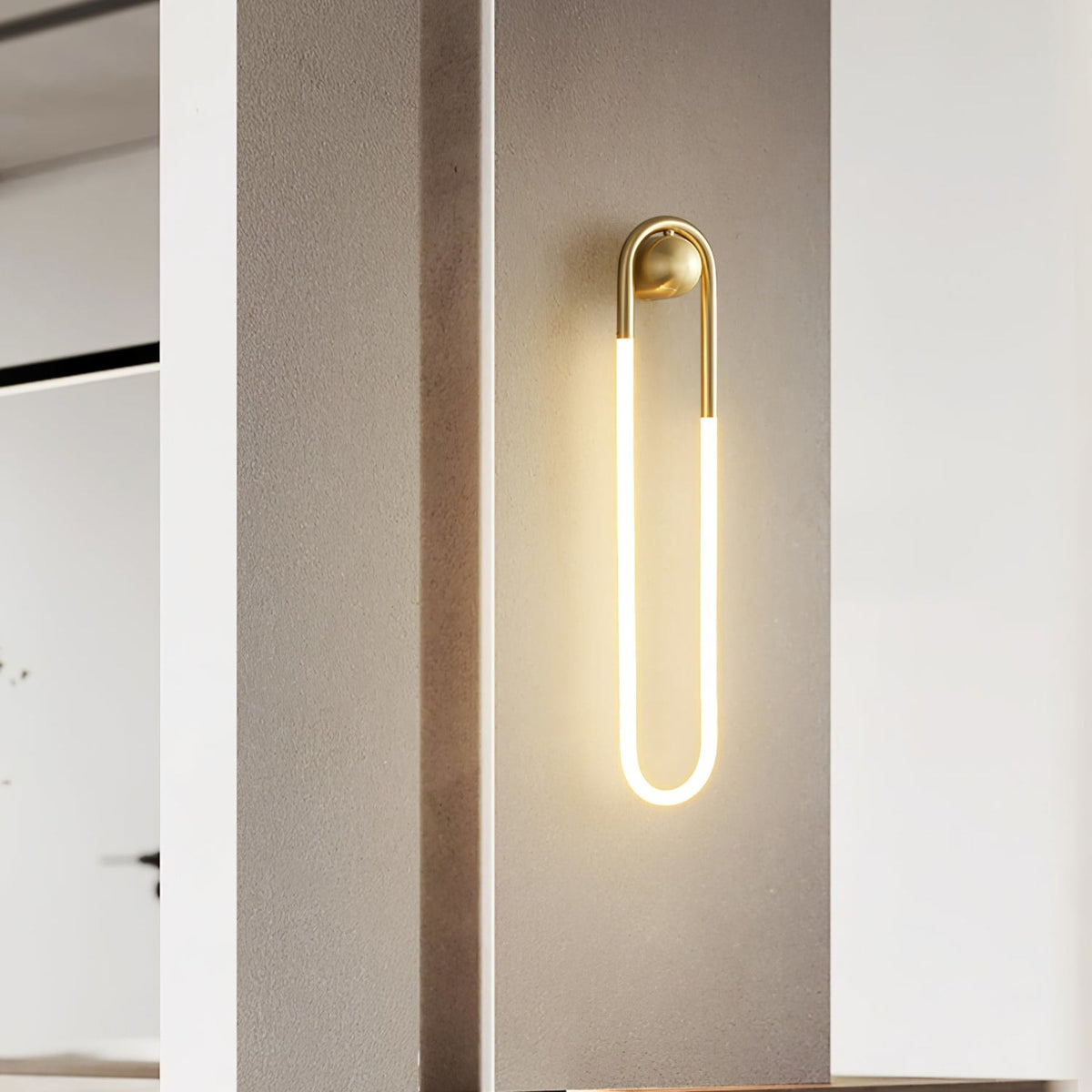 Minimalist Metal Wall Sconce for Living Room and Bedroom