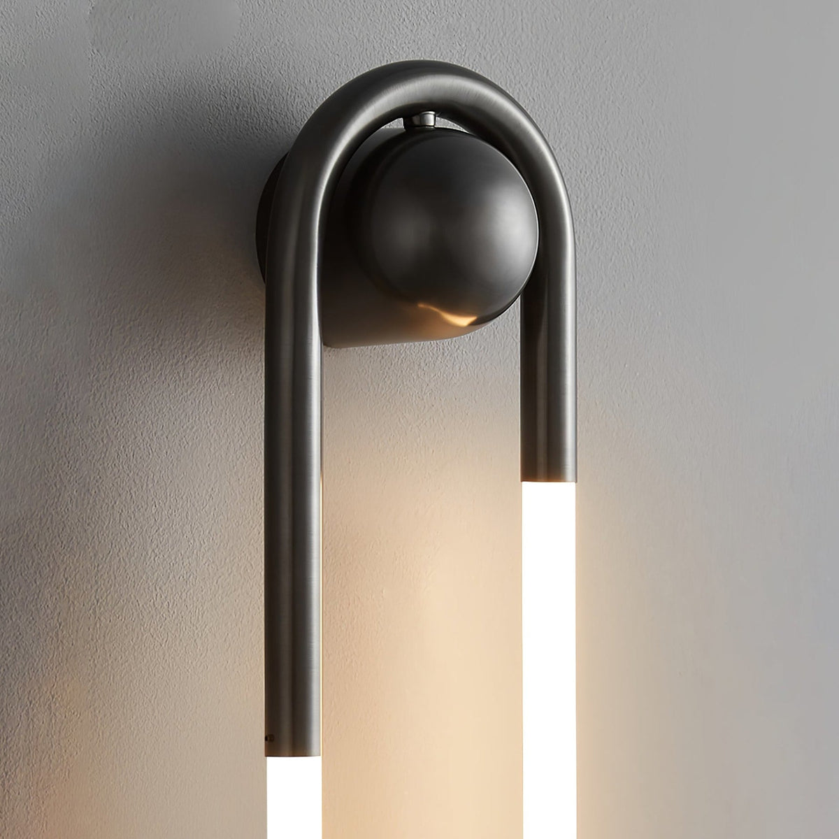 Minimalist Metal Wall Sconce for Living Room and Bedroom