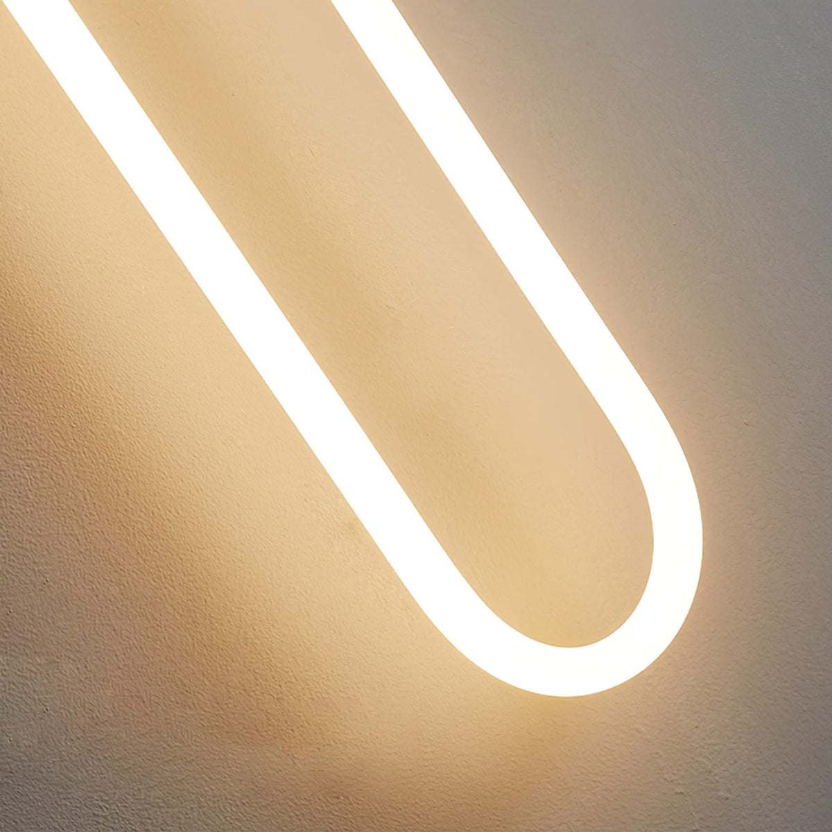 Minimalist Metal Wall Sconce for Living Room and Bedroom