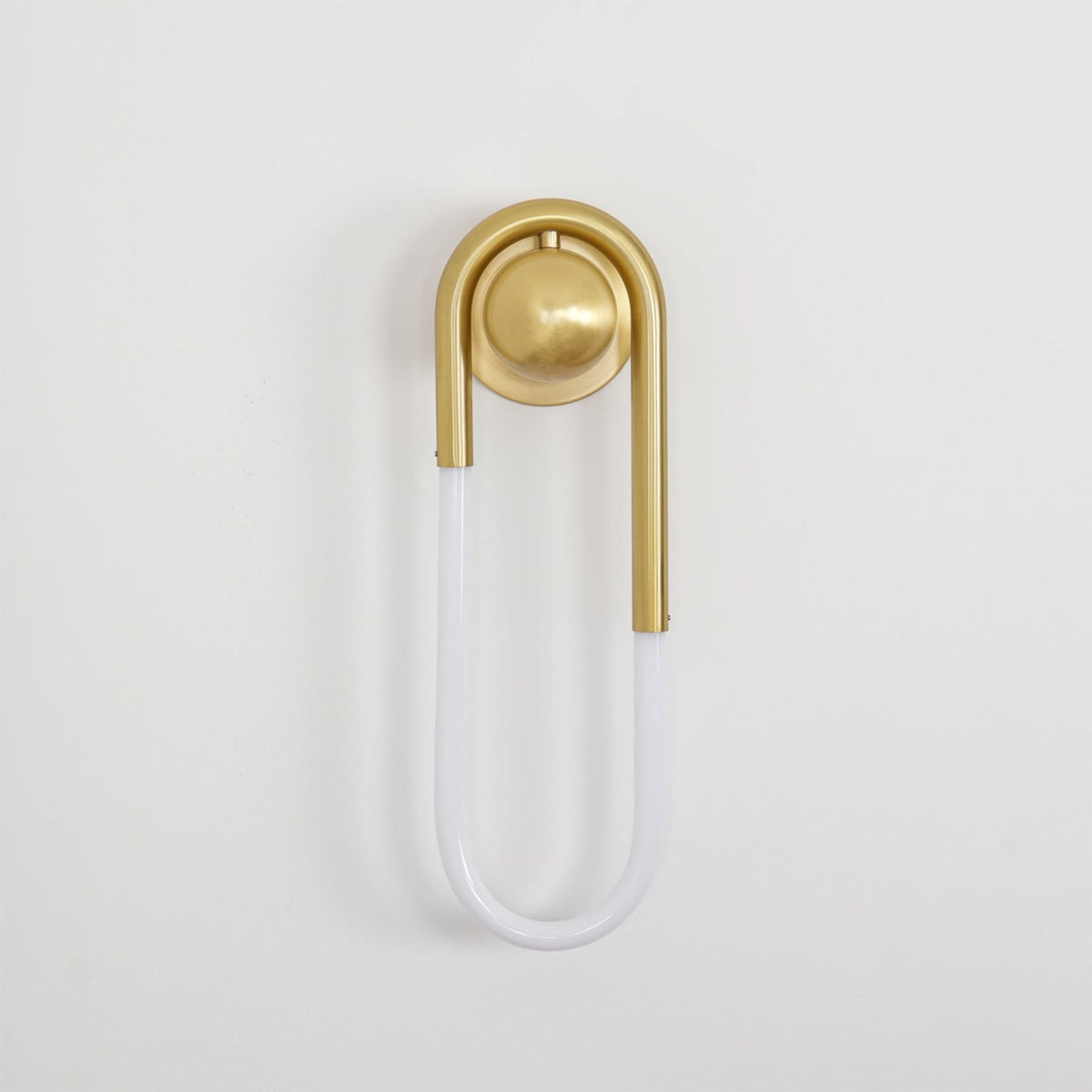 Minimalist Metal Wall Sconce for Living Room and Bedroom