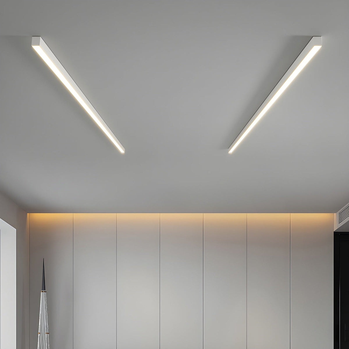 Minimalist Linear Metal Ceiling Light for Living Room