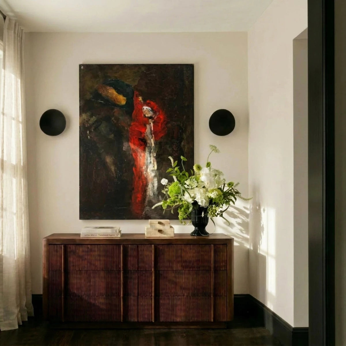 Modern Aluminum Round Wall Sconce for Living Room
